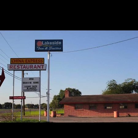Lakeside Inn & Suites Mathis Exterior foto